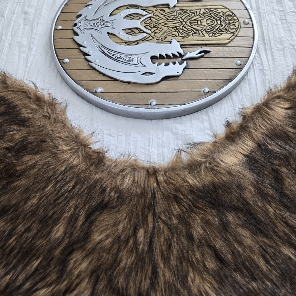 Men's Medieval Viking Shield and Faux Fur Shoulder Collar